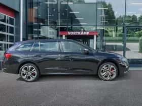 Škoda Octavia (2022) thumbnail 4