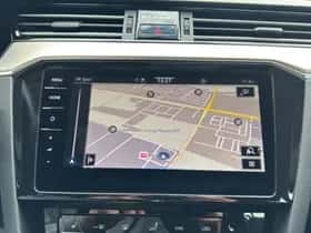 Volkswagen Passat (2022) thumbnail 24