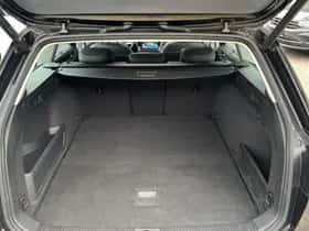 Volkswagen Passat (2022) thumbnail 10