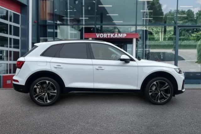Audi Q5 (2021) thumbnail 4