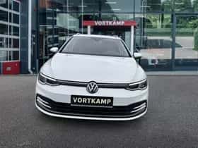 Volkswagen Golf (2022) thumbnail 2