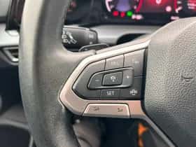 Volkswagen Golf (2022) thumbnail 13