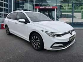 Volkswagen Golf (2022) thumbnail 3