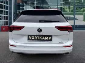 Volkswagen Golf (2022) thumbnail 6