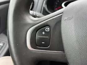 Renault Clio (2018) thumbnail 16