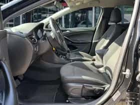 Opel Astra (2017) thumbnail 11