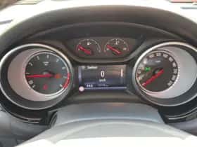 Opel Astra (2017) thumbnail 15