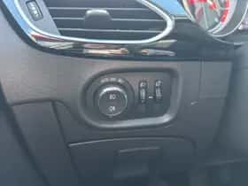 Opel Astra (2017) thumbnail 18