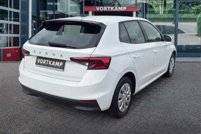 Škoda Fabia (2023) thumbnail 5