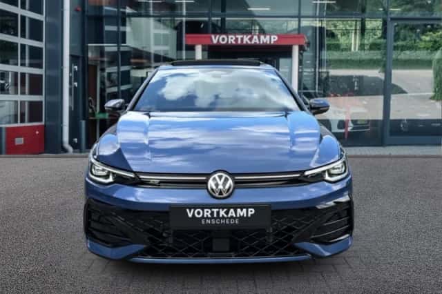 Volkswagen Golf (2026) thumbnail 2