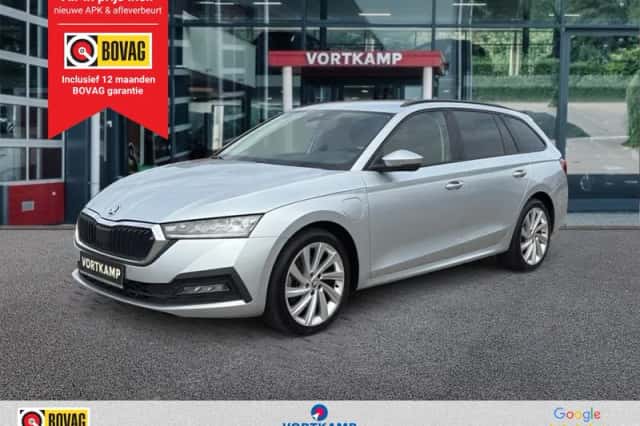Škoda Octavia (2021) thumbnail 1