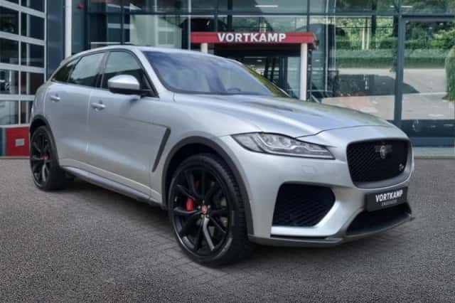 Jaguar F-Pace (2018) thumbnail 3