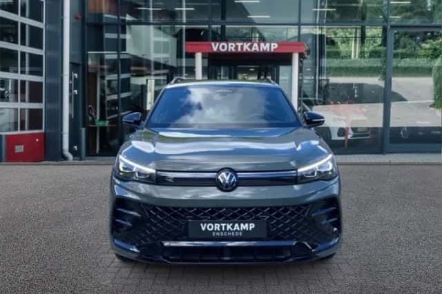 Volkswagen Tiguan (2026) thumbnail 2