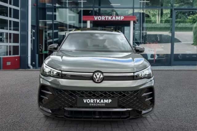 Volkswagen Tiguan (2026) thumbnail 2