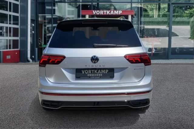 Volkswagen Tiguan (2021) thumbnail 6