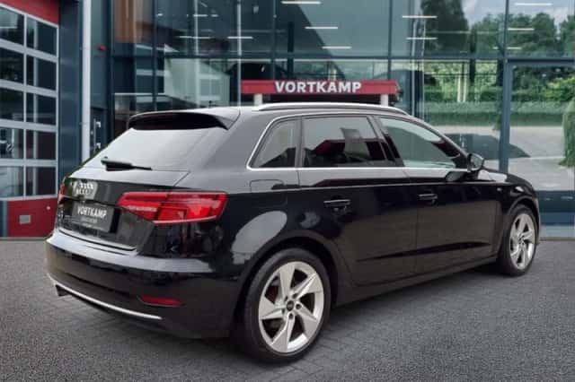 Audi A3 (2017) thumbnail 5