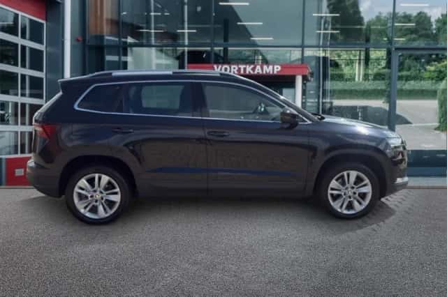 Škoda Karoq (2023) thumbnail 4