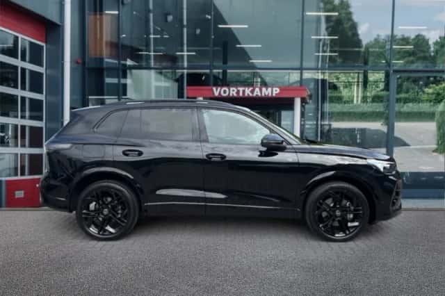 Volkswagen Tiguan (2025) thumbnail 4
