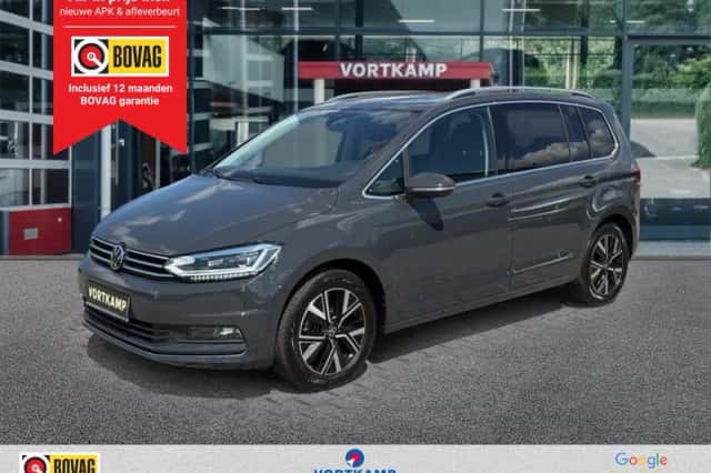 Volkswagen Touran (2022) thumbnail 1