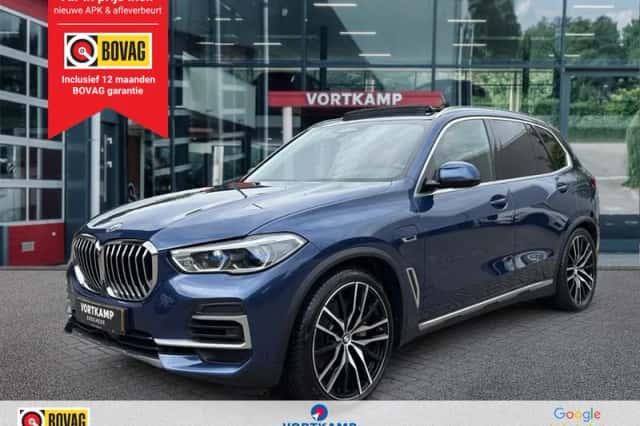 BMW X5 (2021) thumbnail 1