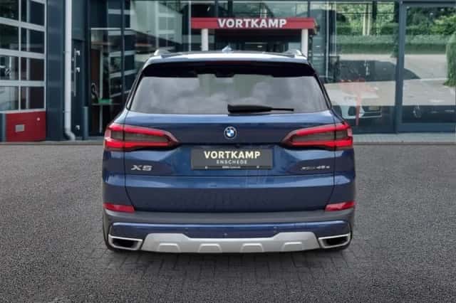 BMW X5 (2021) thumbnail 6