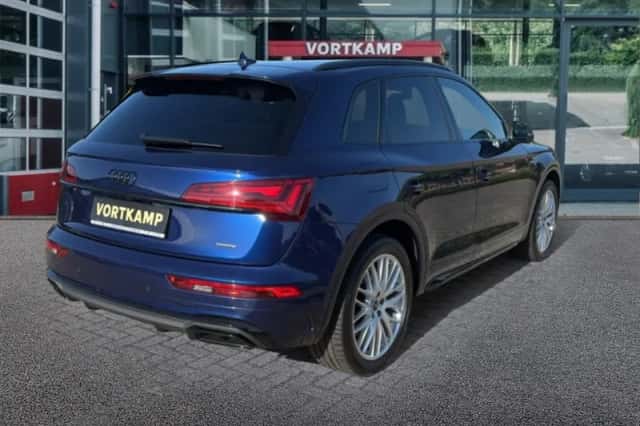 Audi Q5 (2022) thumbnail 5