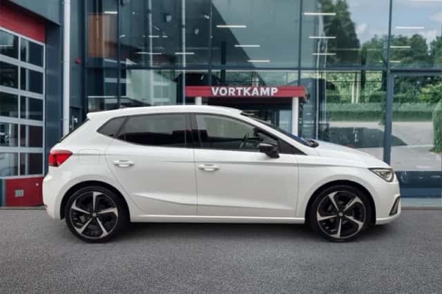 SEAT Ibiza (2021) thumbnail 4