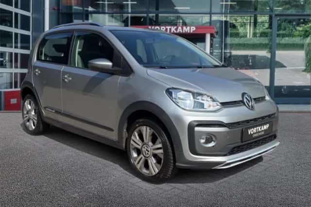 Volkswagen Up (2017) thumbnail 3