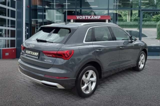 Audi Q3 (2022) thumbnail 5