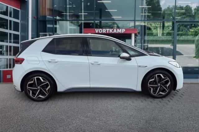 Volkswagen ID.3 (2020) thumbnail 4