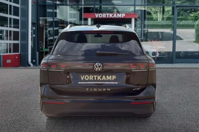Volkswagen Tiguan (2025) thumbnail 6