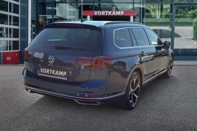 Volkswagen Passat (2021) thumbnail 5