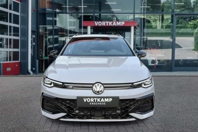 Volkswagen Golf (2026) thumbnail 2