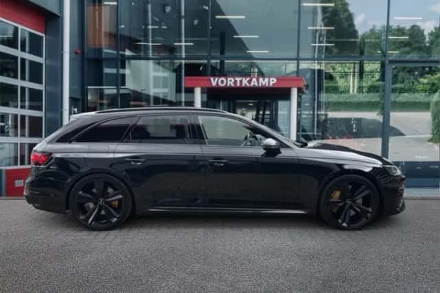 Audi RS 4 (2020) thumbnail 4