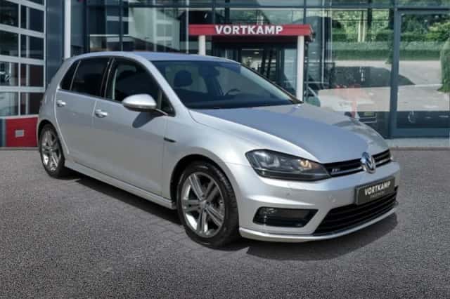 Volkswagen Golf (2016) thumbnail 3