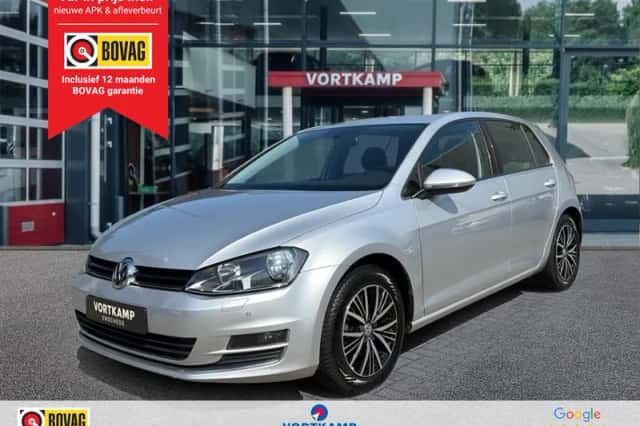 Volkswagen Golf (2016) thumbnail 1