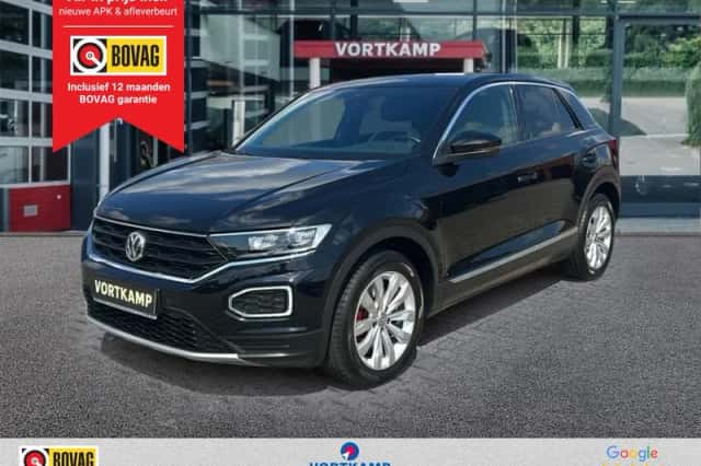 Volkswagen T-Roc (2019) thumbnail 1