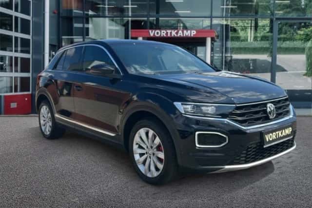 Volkswagen T-Roc (2019) thumbnail 3