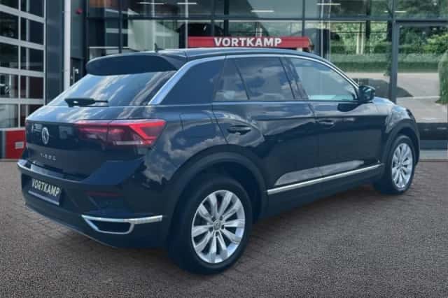 Volkswagen T-Roc (2019) thumbnail 5