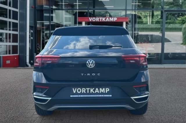 Volkswagen T-Roc (2019) thumbnail 6