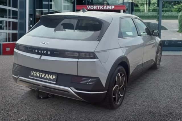 Hyundai Ioniq 5 (2022) thumbnail 5