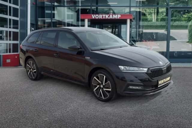 Škoda Octavia (2022) thumbnail 3