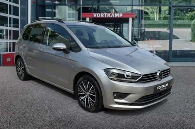 Volkswagen Golf (2017) thumbnail 3