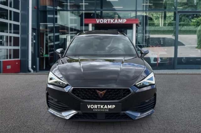 CUPRA Leon Sportstourer (2021) thumbnail 2