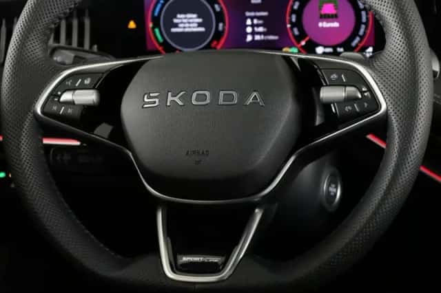 Škoda Superb (2026) thumbnail 5