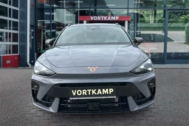 CUPRA Leon Sportstourer (2026) thumbnail 2