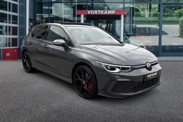 Volkswagen Golf (2022) thumbnail 3