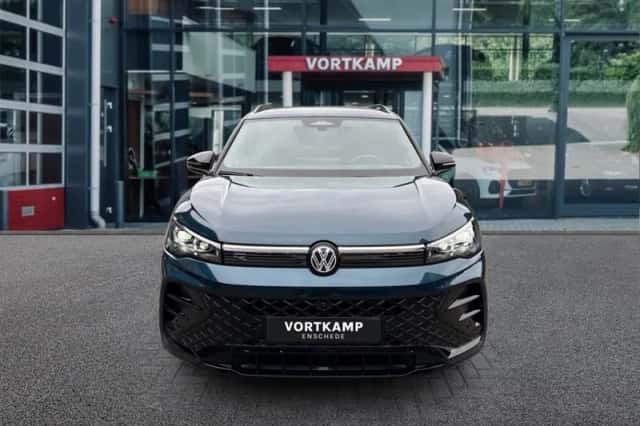 Volkswagen Tiguan (2026) thumbnail 2