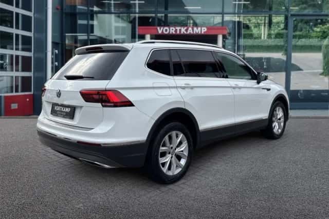 Volkswagen Tiguan (2021) thumbnail 5