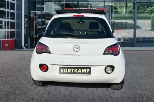 Opel Adam (2017) thumbnail 6